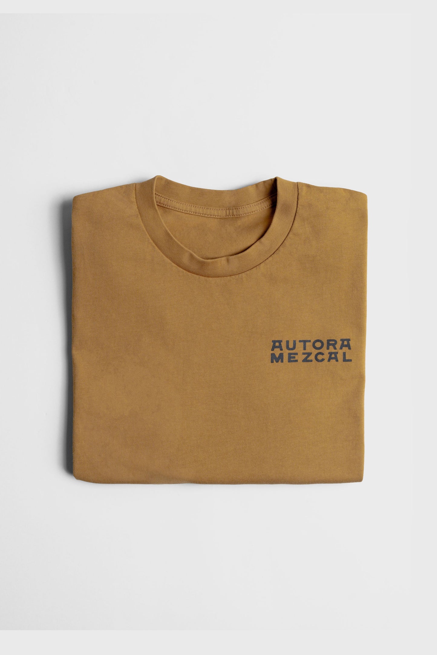 Autora Del Campo Tee